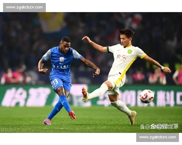 凉夜双神压阵，对手失马莱莱，申花 2-2 憾平留争冠隐患